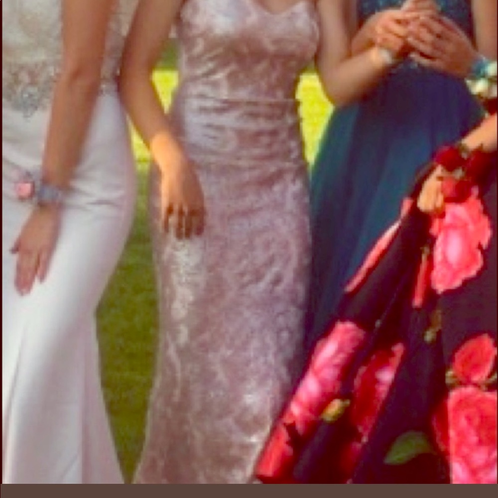 FULL LENGTH PROM DRESS SO PRETTY (La Femme)